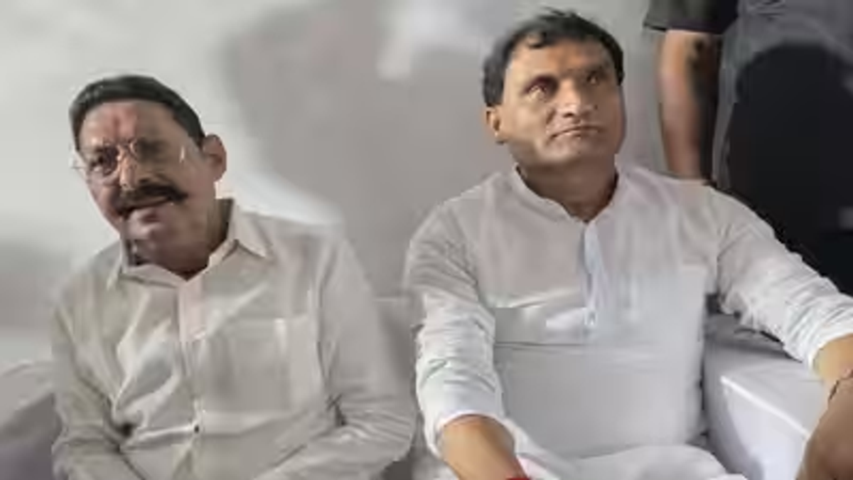 पटना स्नातक सीट पर नीरज कुमार और अनुज सिंह को लेकर सियासी चर्चा