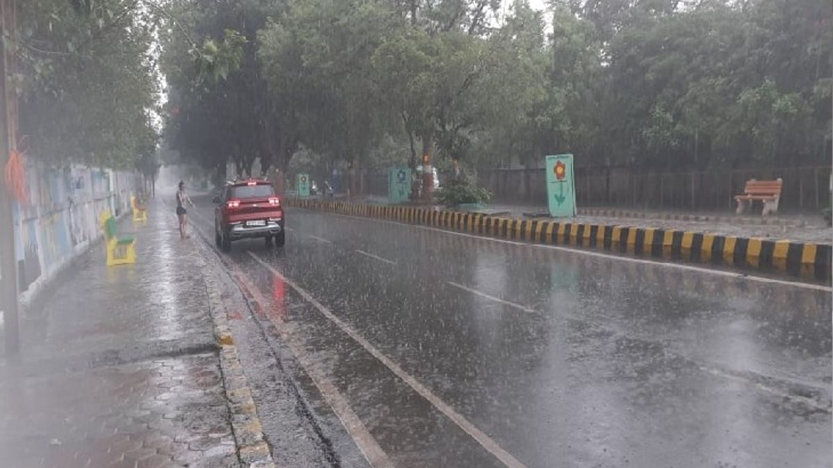 झारखंड में मानसून सक्रिय होने के बाद बारिश और वज्रपात को लेकर मौसम विभाग का अलर्ट।