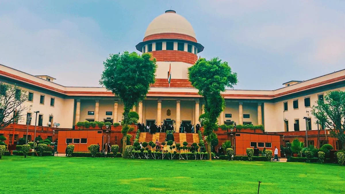 "20 जुलाई के विरोध प्रदर्शन और पुलिस कार्रवाई पर सुनवाई के दौरान सुप्रीम कोर्ट की अहम टिप्पणी।"
