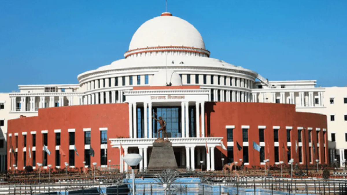 झारखंड विधानसभा में JPSC-JSSC मुद्दे और छात्रों पर लाठीचार्ज को लेकर विपक्ष का प्रदर्शन