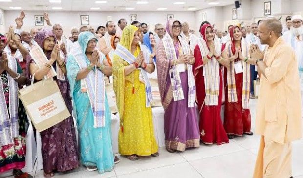 cm yogi on jewar airport