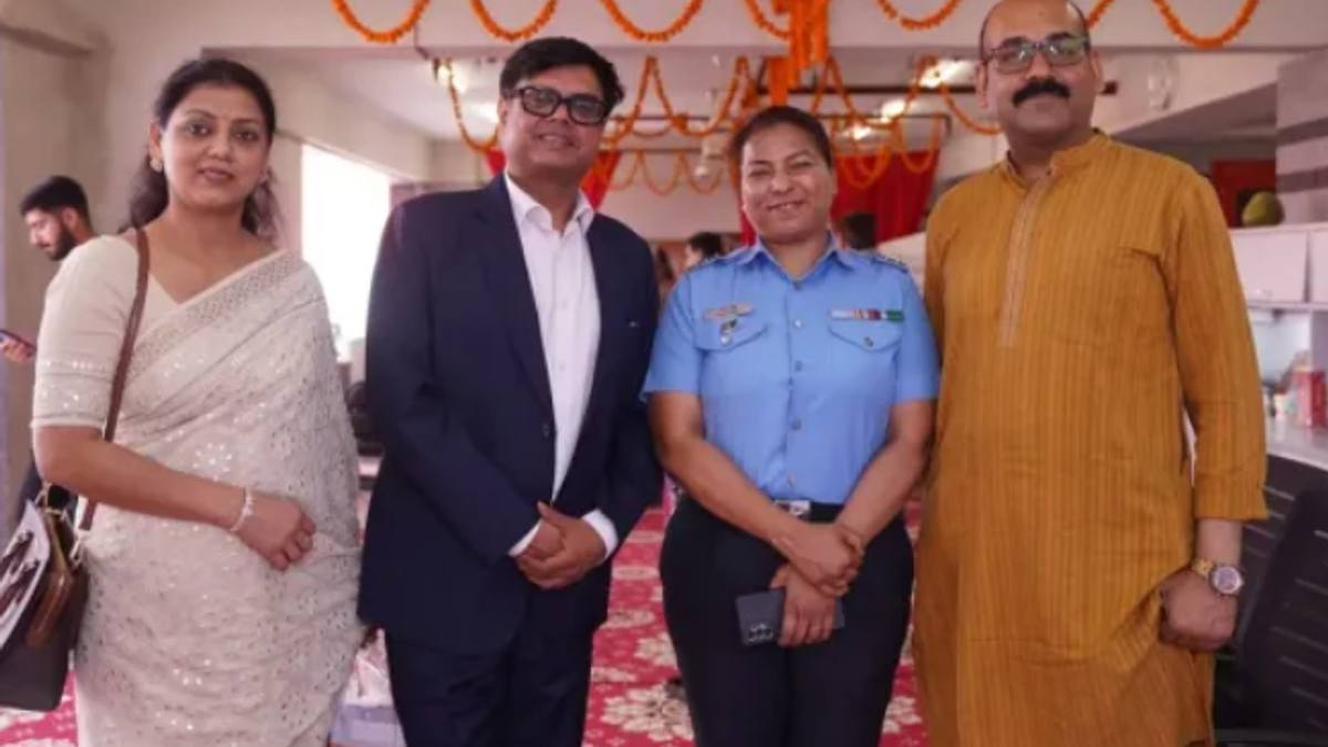 Bihar News: समस्तीपुर की बेटी अंजलि सिंह ने रचा इतिहास, विदेश में तैनात होने वाली पहली महिला सैन्य राजनयिक बनीं