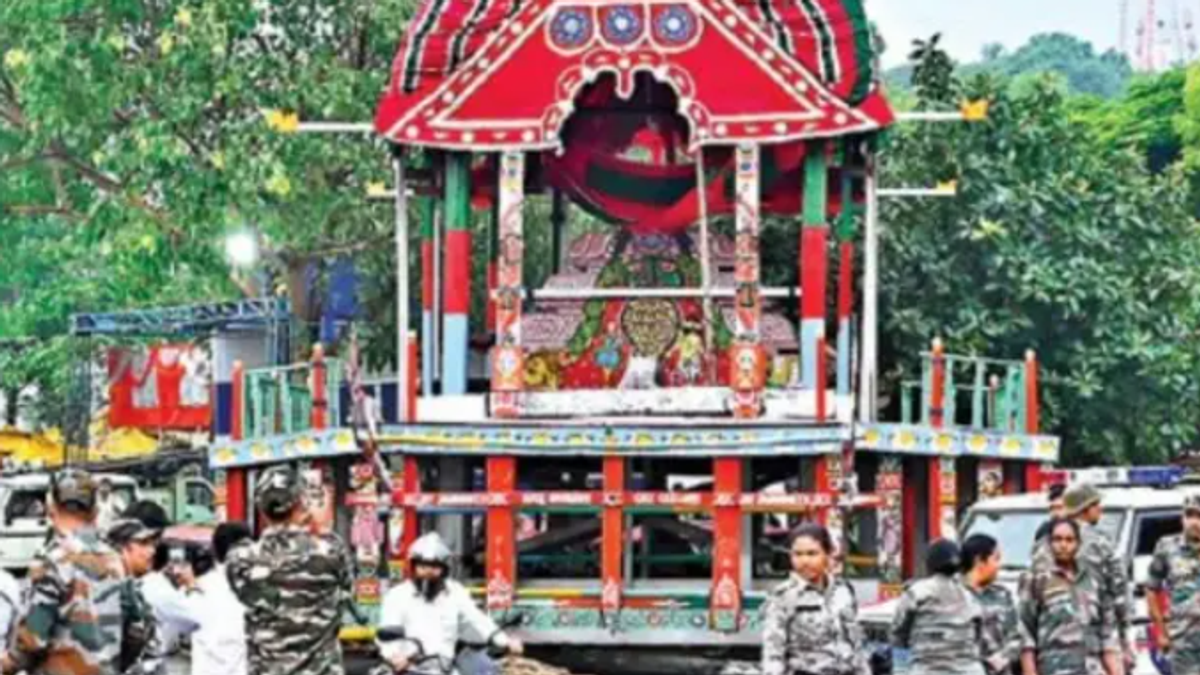 रांची में जगन्नाथपुर रथयात्रा के दौरान लागू ट्रैफिक डायवर्जन, नो-एंट्री और पार्किंग व्यवस्था का सांकेतिक दृश्य।