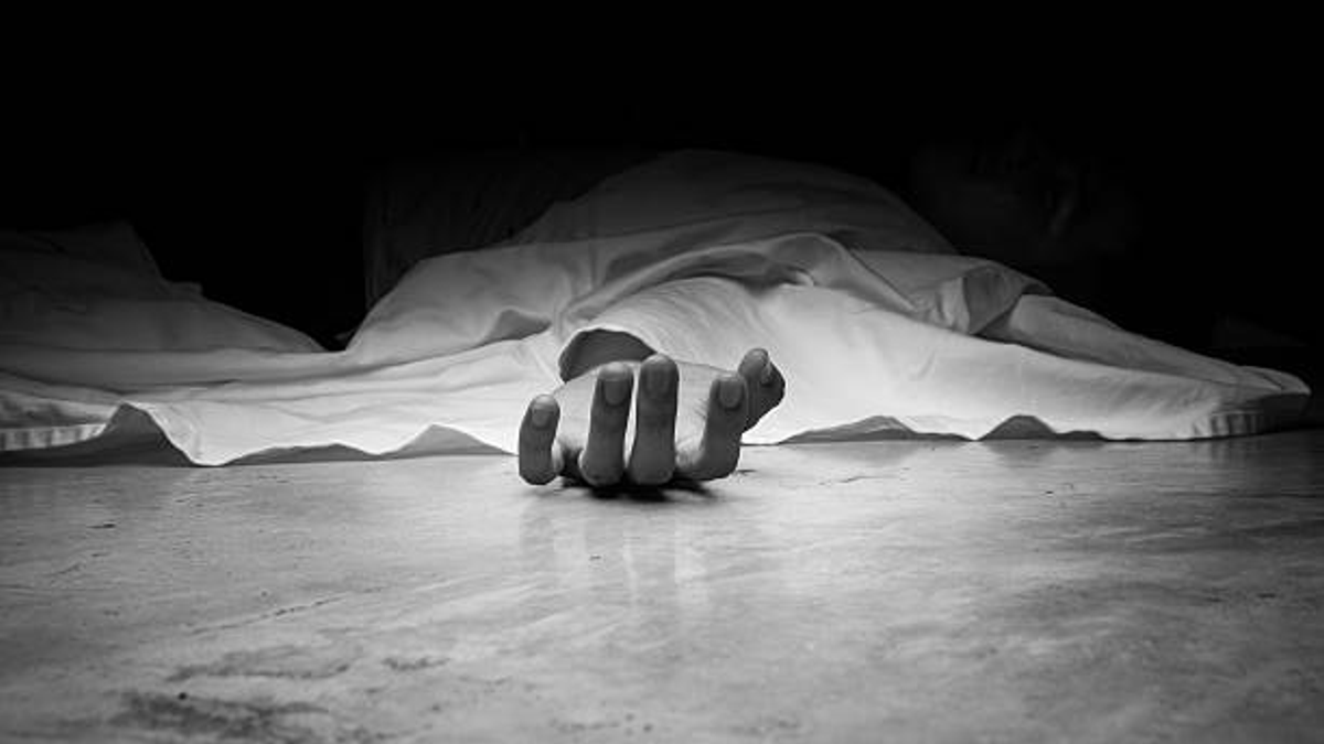पलामू में CRPF जवान की मौत के बाद घटनास्थल पर जांच करती पुलिस टीम