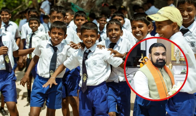 बिहार के सरकारी स्कूल में पढ़ते बच्चे, JEE-NEET तैयारी के लिए सरकार की नई पहल