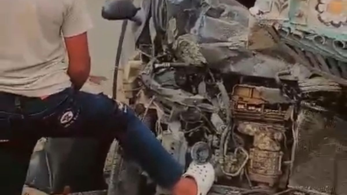 बिहटा में तेज रफ्तार का कहर खड़े ट्रक से टकराई कार तीन युवक घायल
