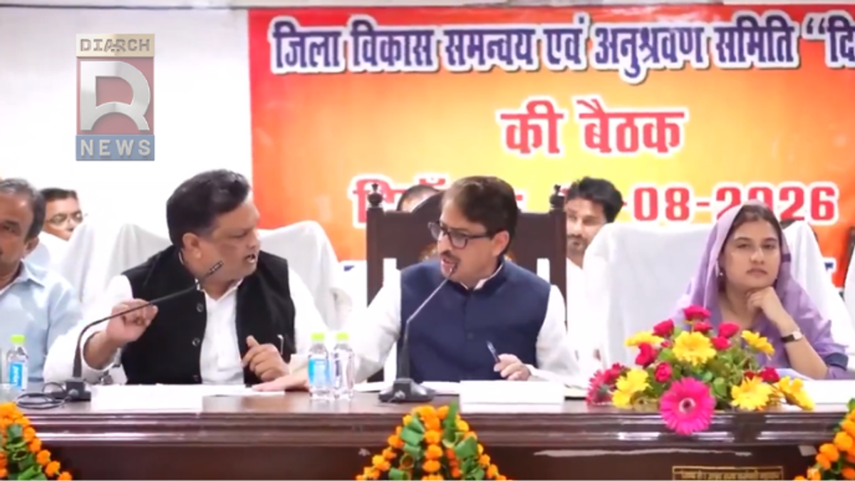 सहारनपुर DISHA बैठक में इमरान मसूद और आशु मलिक के बीच बहस का प्रतीकात्मक दृश्य।