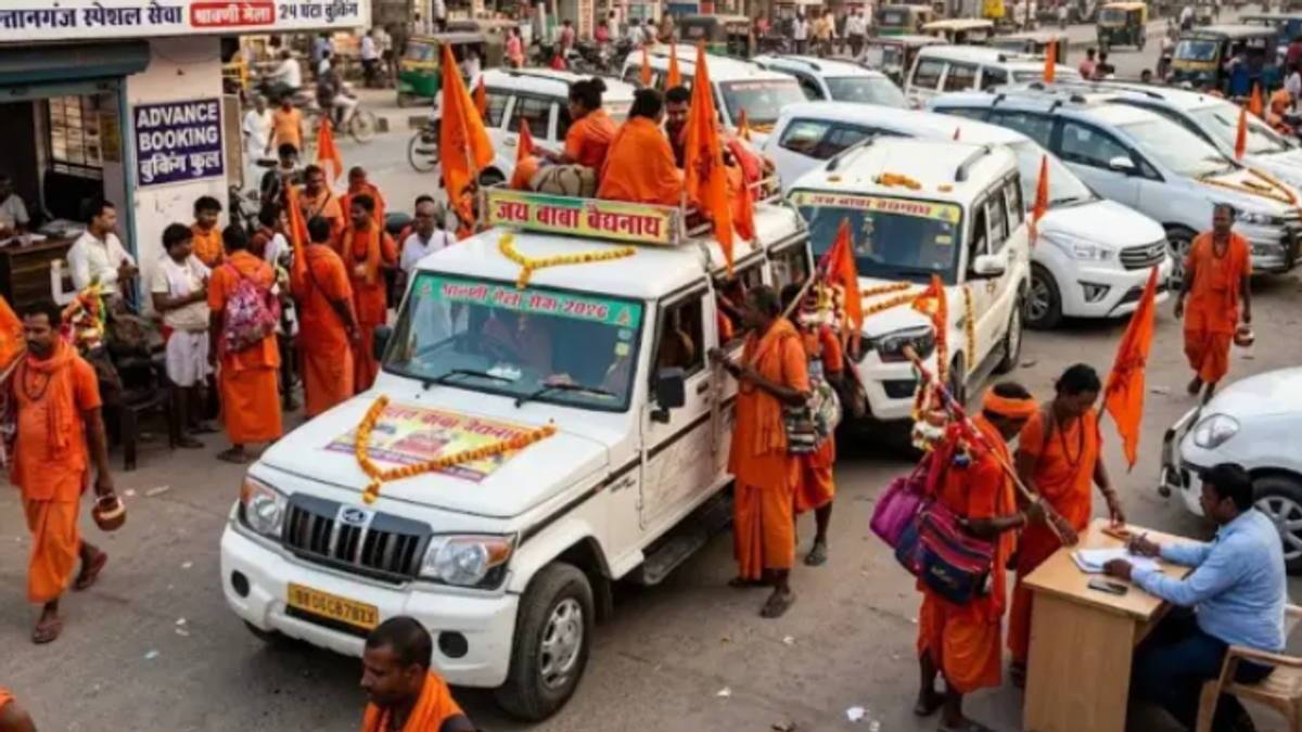 श्रावणी मेला के दौरान देवघर और सुल्तानगंज जाने के लिए मुजफ्फरपुर में टैक्सी बुक कराते श्रद्धालु।