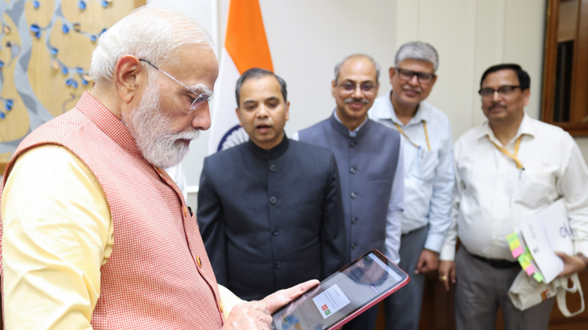 PM मोदी ने जनगणना 2027 में युवाओं से सहयोग की अपील की, सेल्फ-एन्यूमरेशन की जानकारी देते हुए PM मोदी