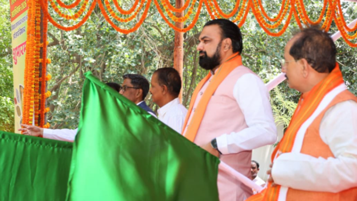 खरीफ महाभियान 2026 की शुरुआत: मुख्यमंत्री ने किसान जागरूकता वाहनों को दिखाई हरी झंडी
