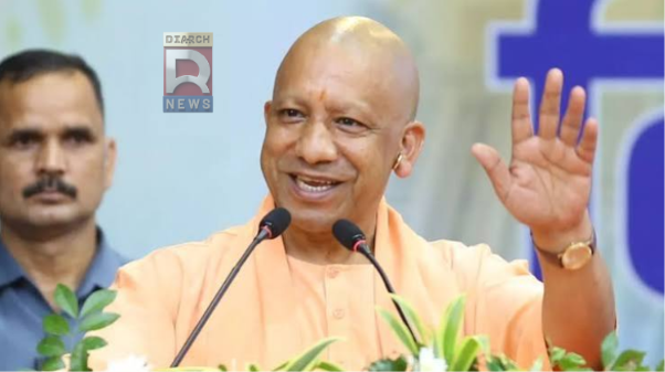 लखनऊ में यूपी स्टार्टअप मिशन पोर्टल का शुभारंभ करते मुख्यमंत्री योगी आदित्यनाथ।