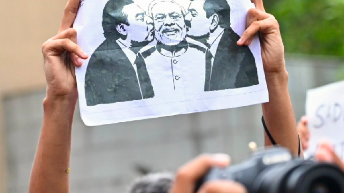 दिल्ली हाईकोर्ट में प्रधानमंत्री नरेंद्र मोदी और एक महिला से जुड़ी कथित AI-मॉर्फ्ड तस्वीर के मामले की सुनवाई, Meta को सामग्री हटाने का आदेश और CJP नेताओं को नोटिस।