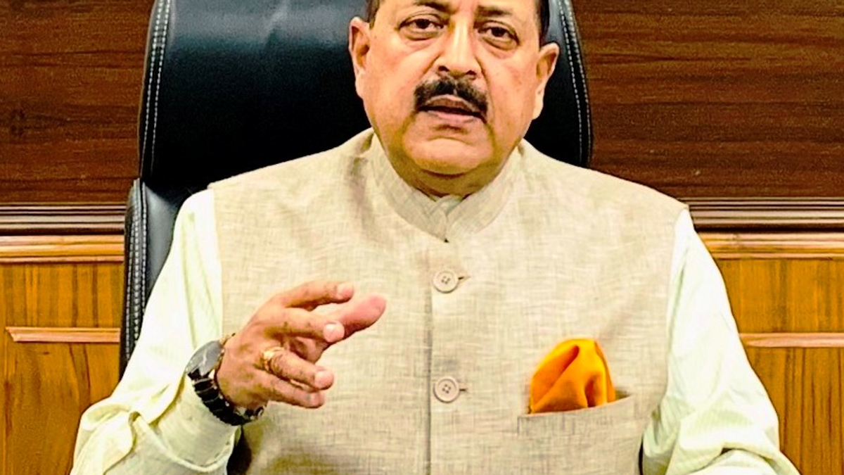 लोकसभा में Paper Leak Bill 2026 पर बोलते केंद्रीय मंत्री डॉ. जितेंद्र सिंह।