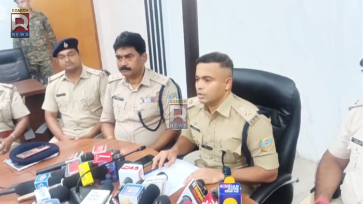 Dhanbad Police arrests cyber fraud gang using fake SIM and OTP to target UCO Bank customers
