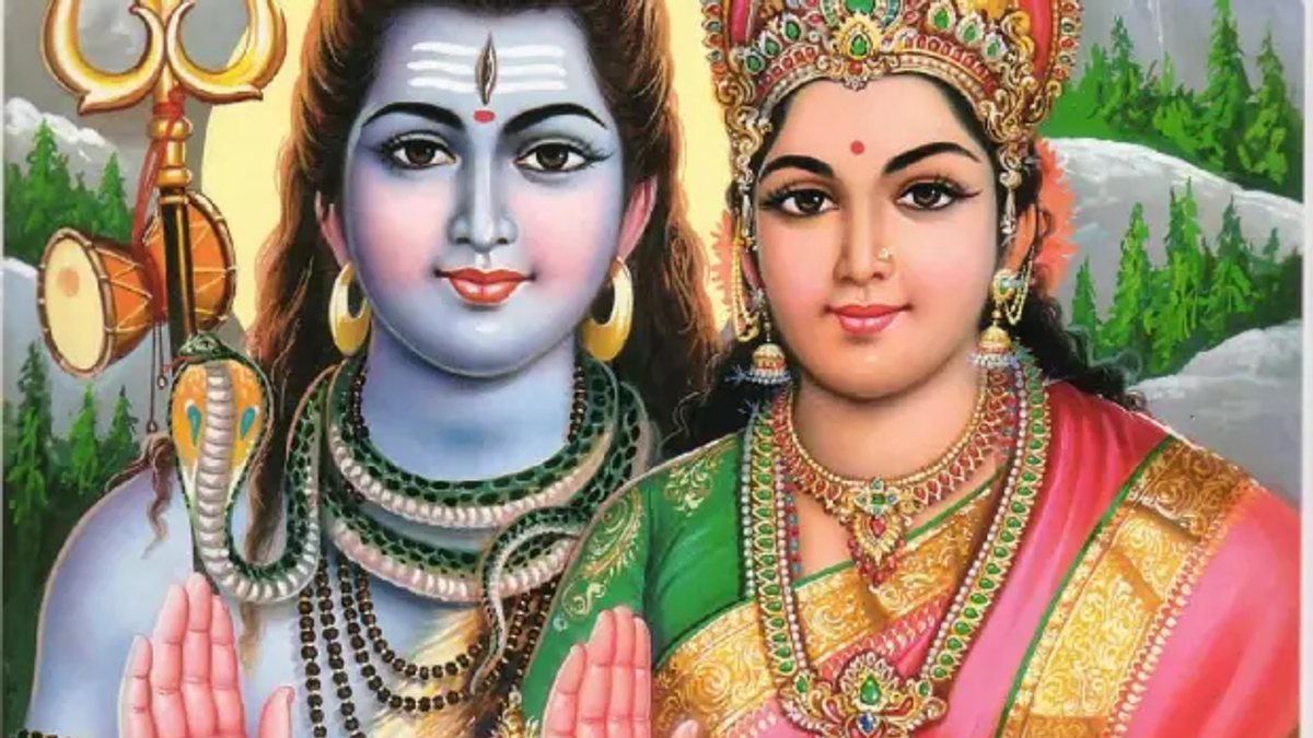 सावन 2026 में भगवान शिव की पूजा और जलाभिषेक करते श्रद्धालुओं का सांकेतिक चित्र।