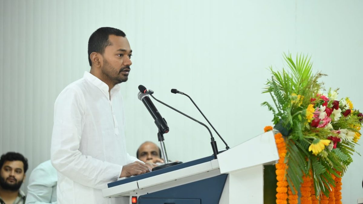 बिहार के जिला अस्पतालों में सर्जरी सुविधाओं के लिए लगाए जा रहे आधुनिक चिकित्सा उपकरण