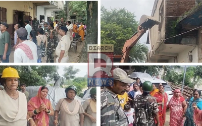 मानगो कुंवर बस्ती में स्वर्णरेखा नदी किनारे अतिक्रमण हटाती जेसीबी और प्रशासनिक टीम