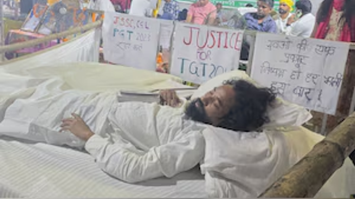 JPSC JSSC आंदोलन के दौरान आमरण अनशन पर बैठे देवेंद्र नाथ महतो