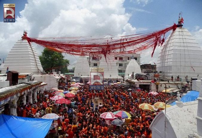 देवघर बाबा बैद्यनाथ मंदिर और मां पार्वती मंदिर के शिखरों को जोड़ता लाल धागा