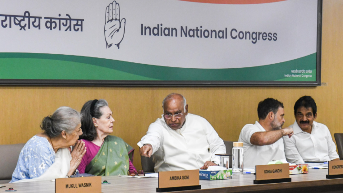 वंदे मातरम विवाद के बीच कांग्रेस नेता मणिशंकर अय्यर का बयान