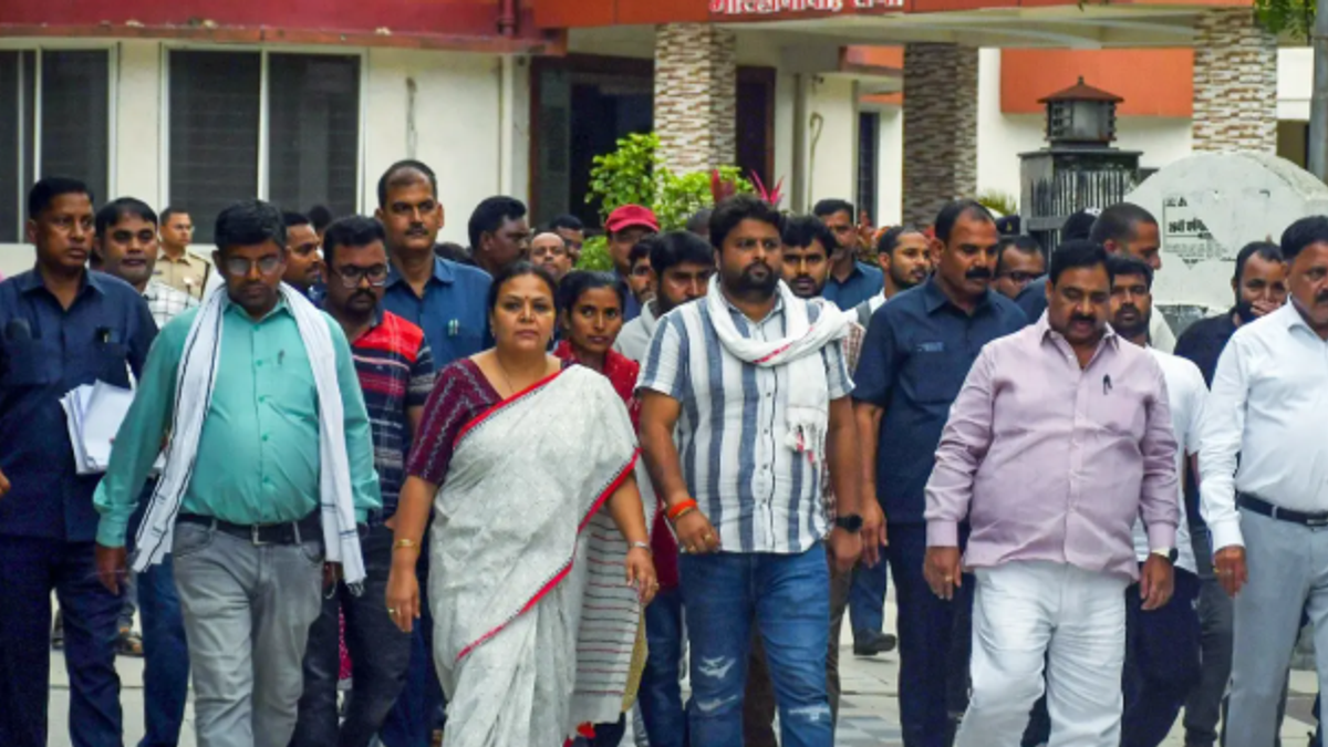 JPSC-JSSC आंदोलन के दौरान प्रदर्शन करते छात्र और सरकार से बातचीत के लिए तैयार 10 सदस्यीय प्रतिनिधिमंडल