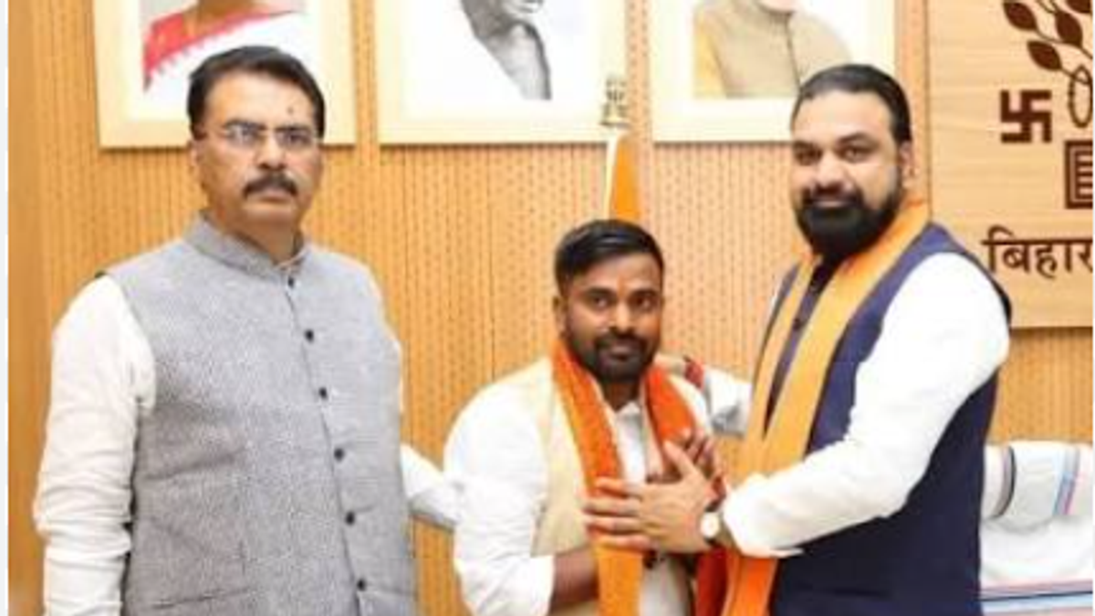 बांकीपुर उपचुनाव को लेकर एनडीए विधायकों की बैठक में चुनाव प्रचार को लेकर निर्देश देते मुख्यमंत्री सम्राट चौधरी।