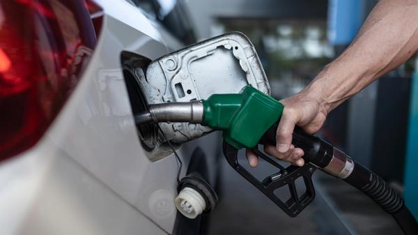 California Gas Tax Rises 2.2 Cents Per Gallon