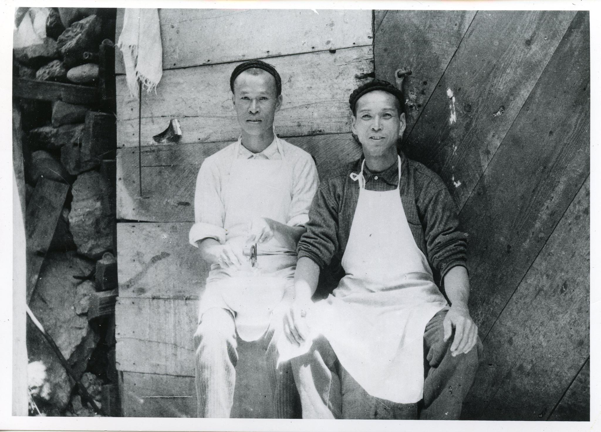 Two Chinese Men in Alleghany, early 1900s - HL Johnson Collection, California State Library. This picture was in a batch of photos and documents recently donated to undergroundgold.org by Fran (Fuller) Soto, the daughter of the late
Willard “Bill” Fuller, Registered Geologist and Historian.