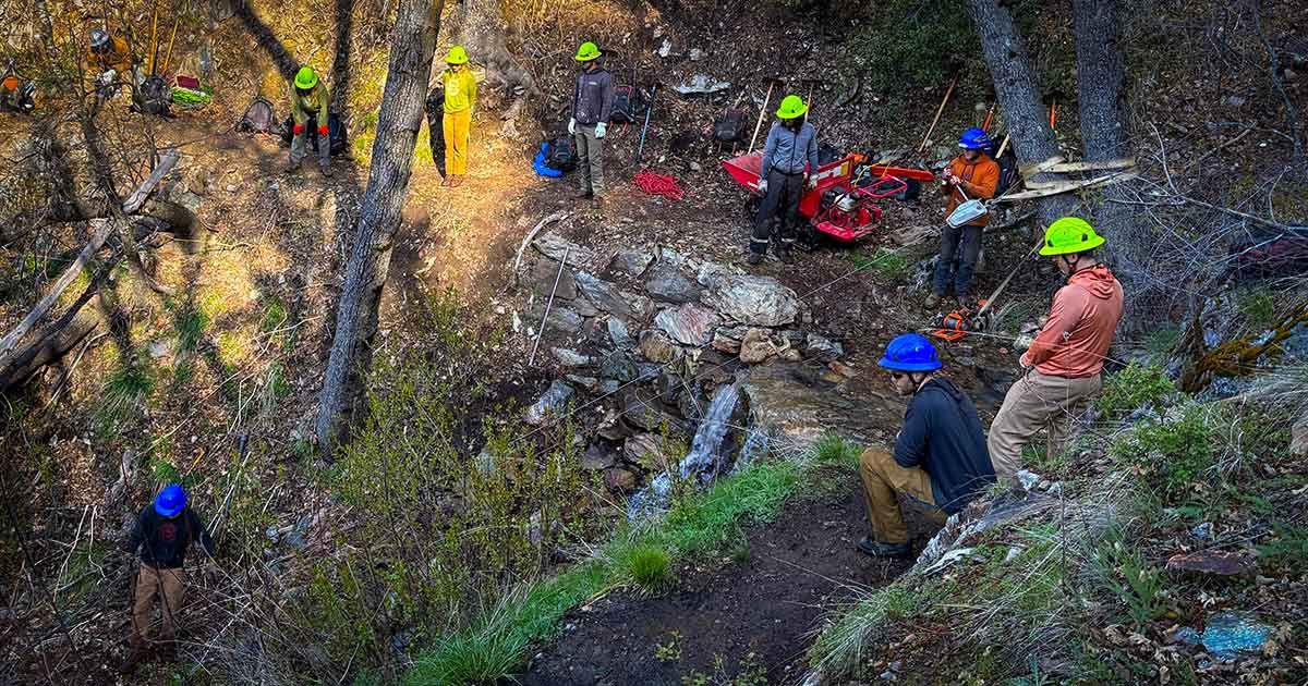 SBTS trail workers on the Acorn Grotto trail. Photo courtesy of SBTS.