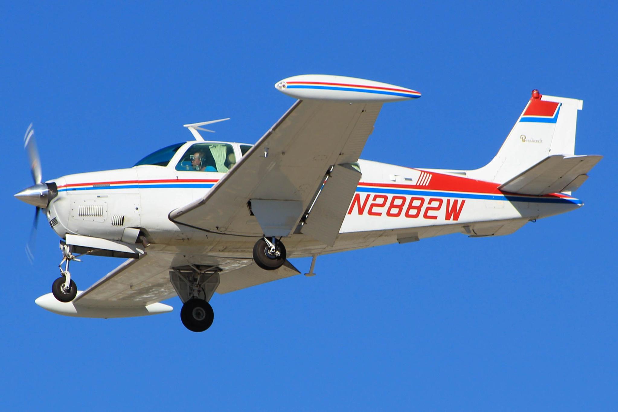 A photo of the aircraft that crashed on Sunday, uploaded 10 years ago by NickFlightX to the FlightAware platform. Credit: NickFlightX / <a href="https://www.flightaware.com/photos/view/2104663-b335dbd0c2588f18e0c4edc785fc07175061b9f8/aircraft/N2882W/sort/votes/page/1">FlightAware</a>.