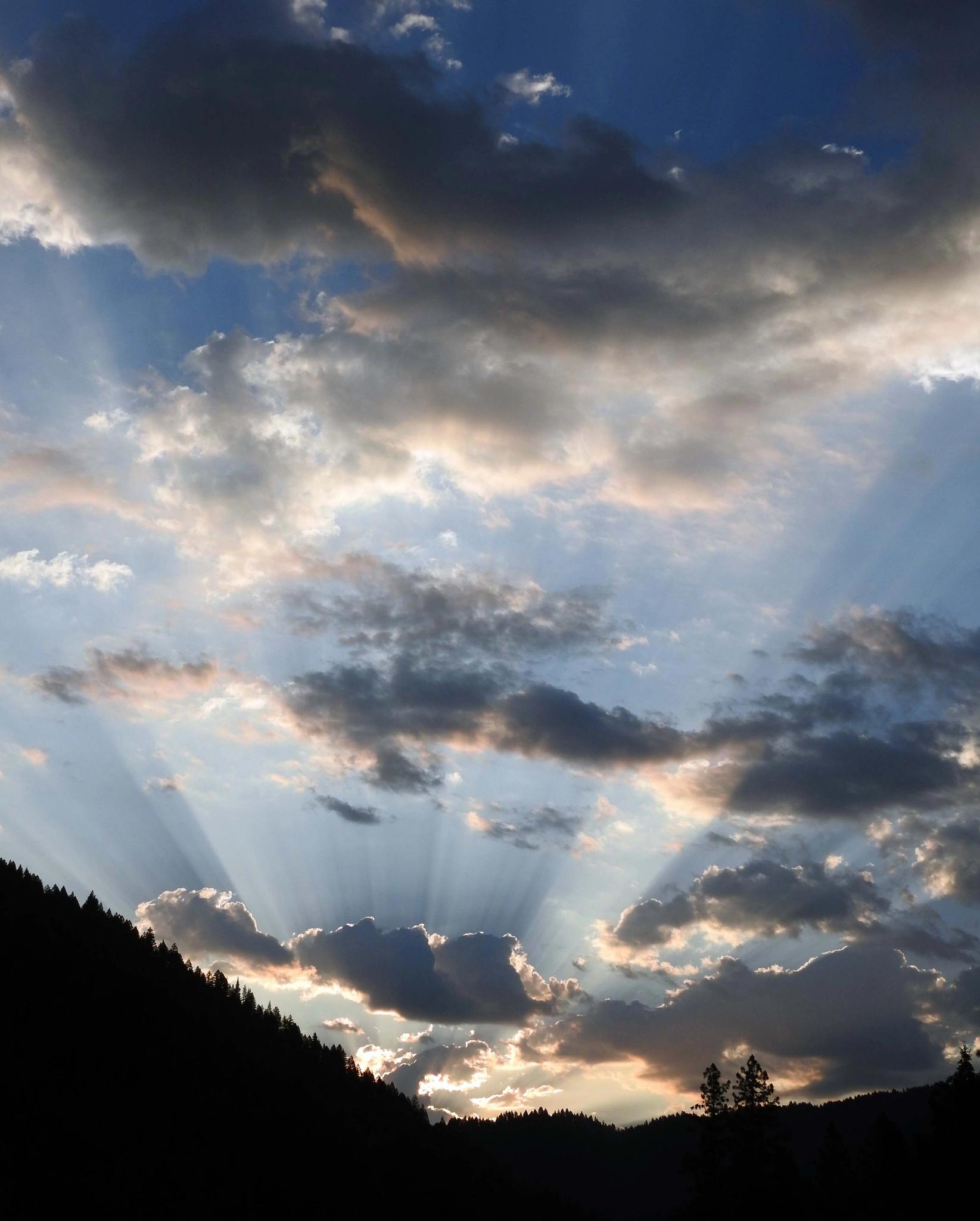 Sky above the North Yuba River