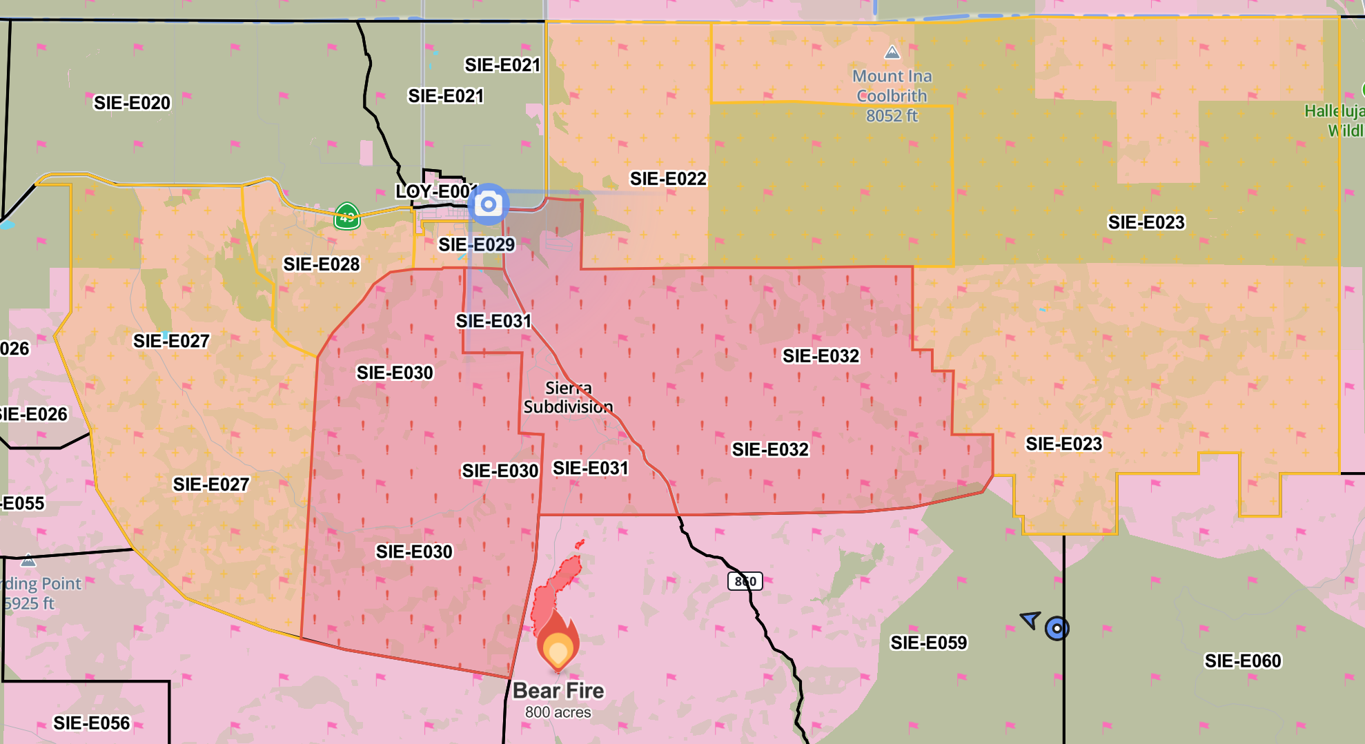Current fire spread and evacuation orders and warnings as shown on the Watch Duty incident map.