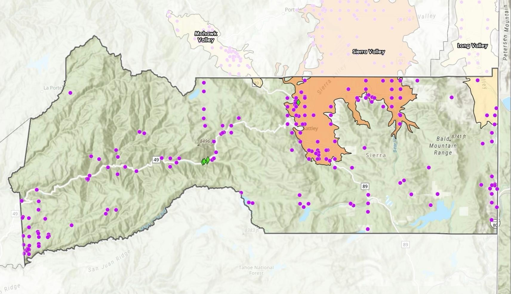 Locations of domestic wells (purple dots) and state small water systems (green diamonds) in Sierra County. Credit: Sierra County Drought Resilience Plan.