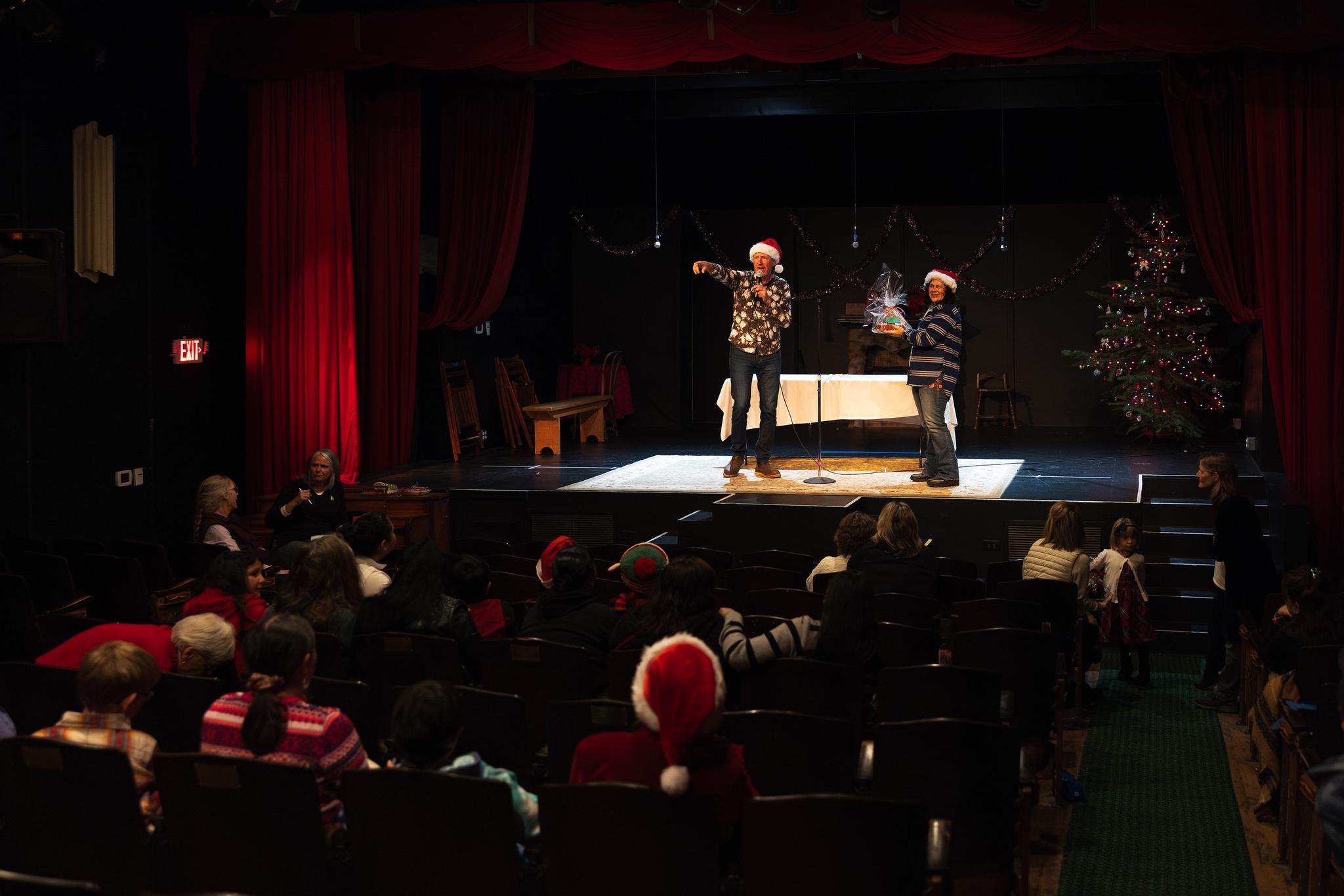 Scott Steinwert and Laurie Halliday auction off Darcy White’s Irish Whiskey Cake