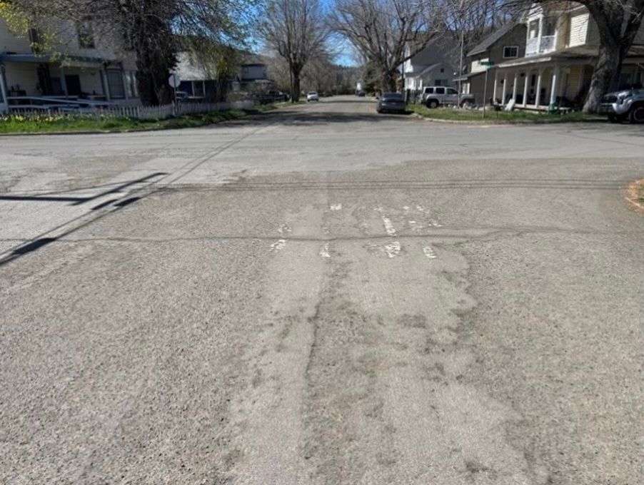A road in Loyalton lacking a clear stop line.