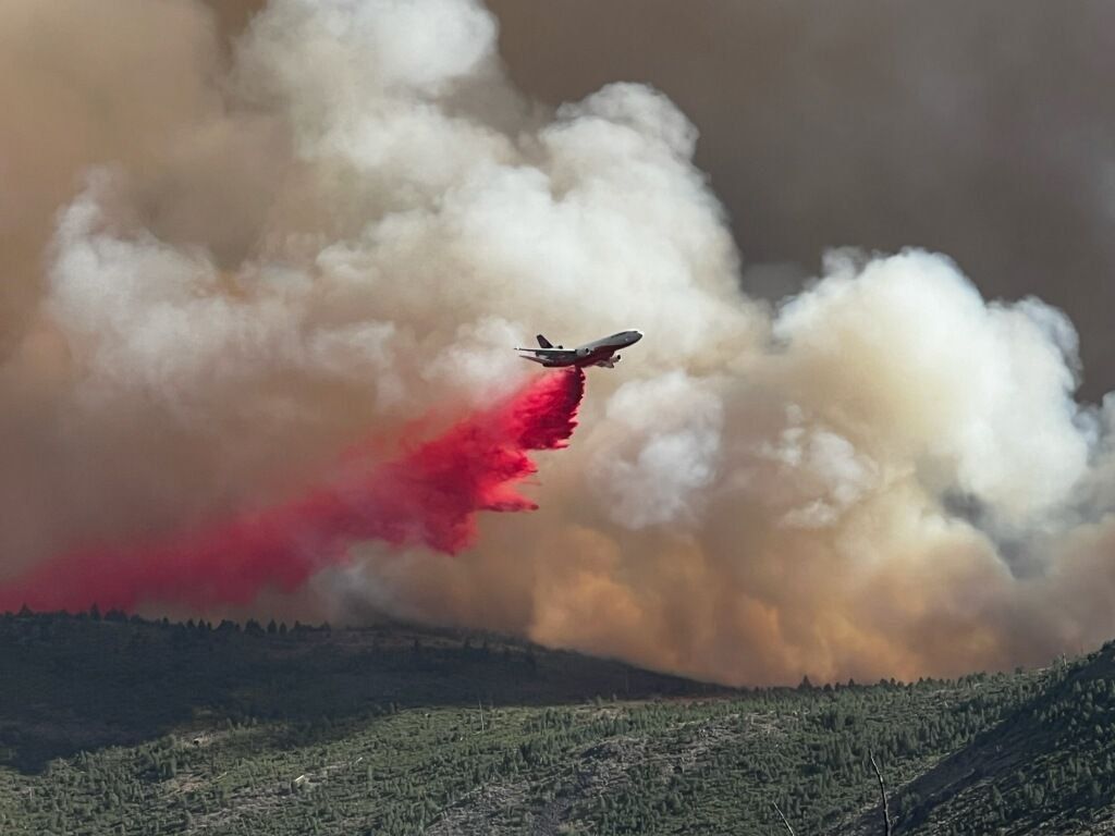 A retardant drop on the Bear Fire on September 4, 2024. Photo by Tahoe National Forest.