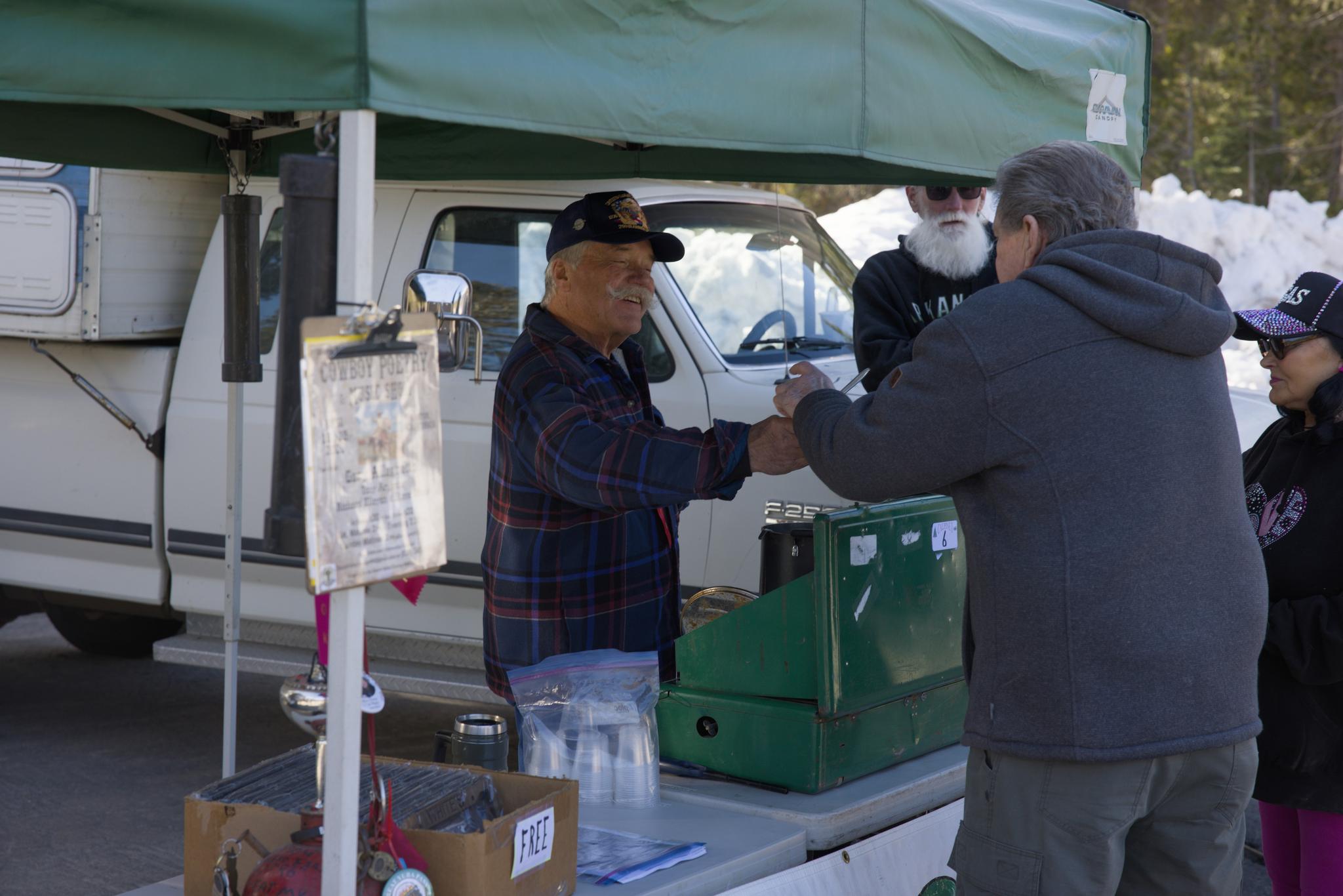 Andy White serves his winning “Lizard Country Chili.”