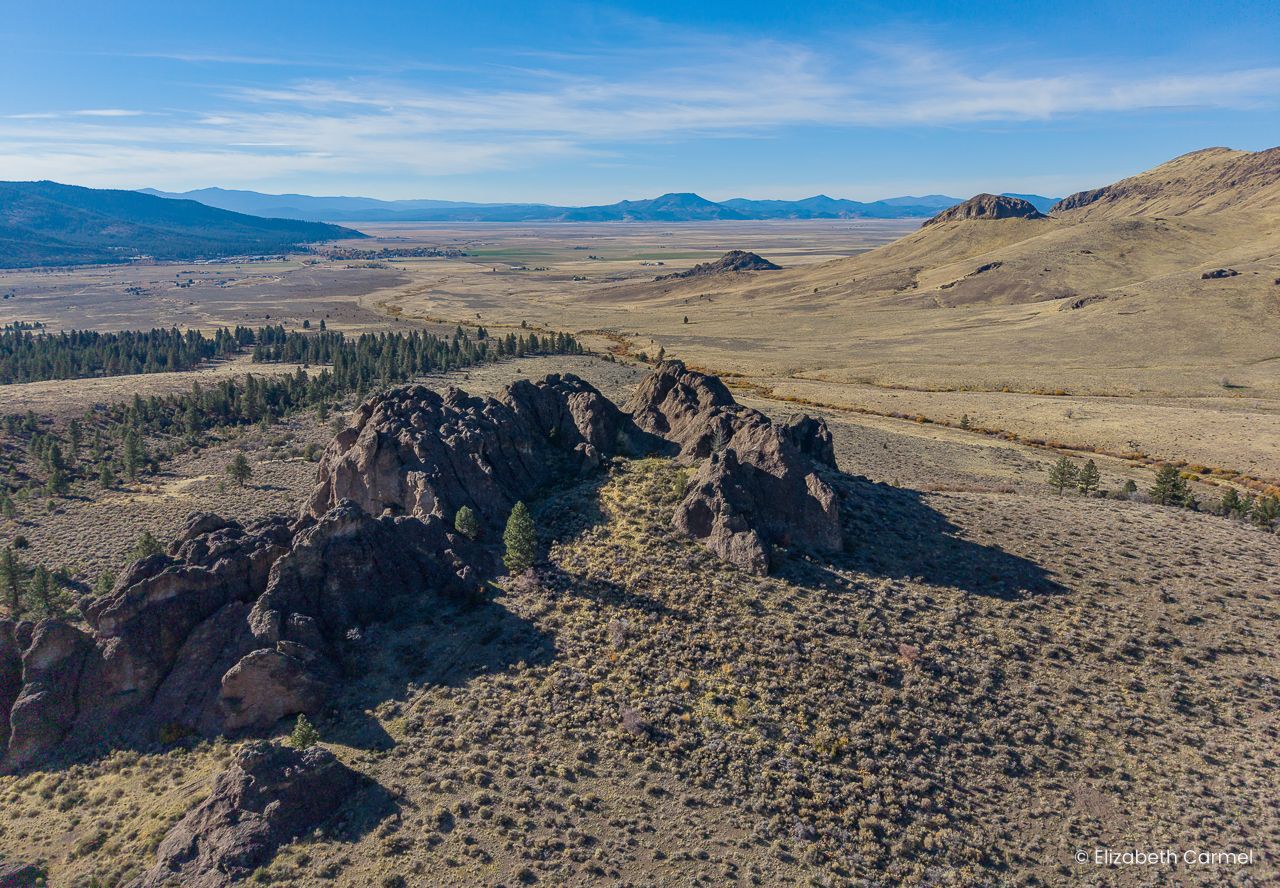 Castle Rock with a view to the Sierra Valley. Photo © Elizabeth Carmel.