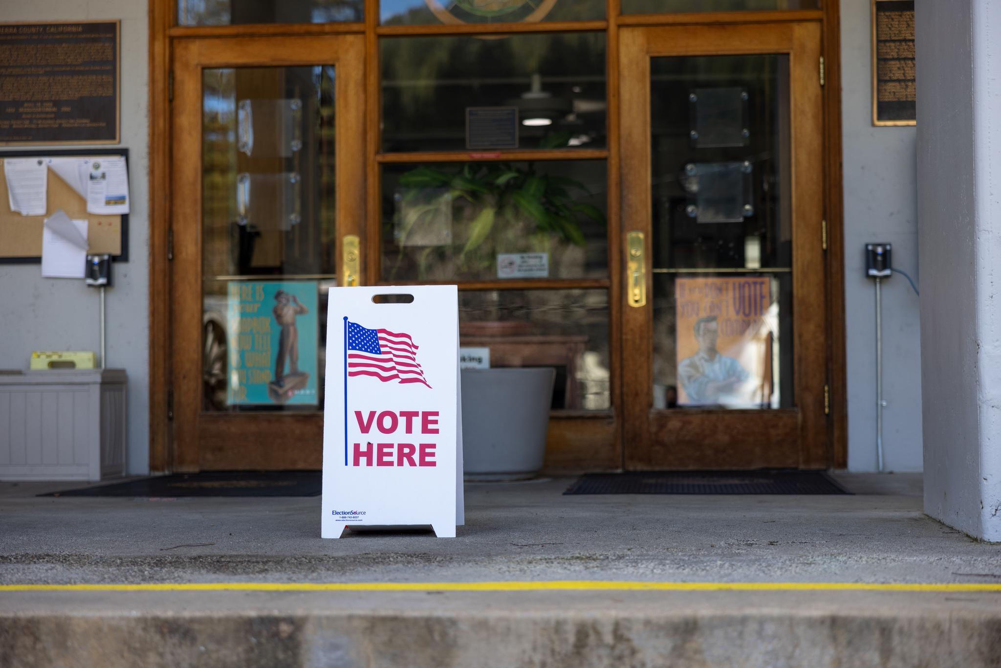 Voting signage outside the Sierra County Courthouse in Downieville