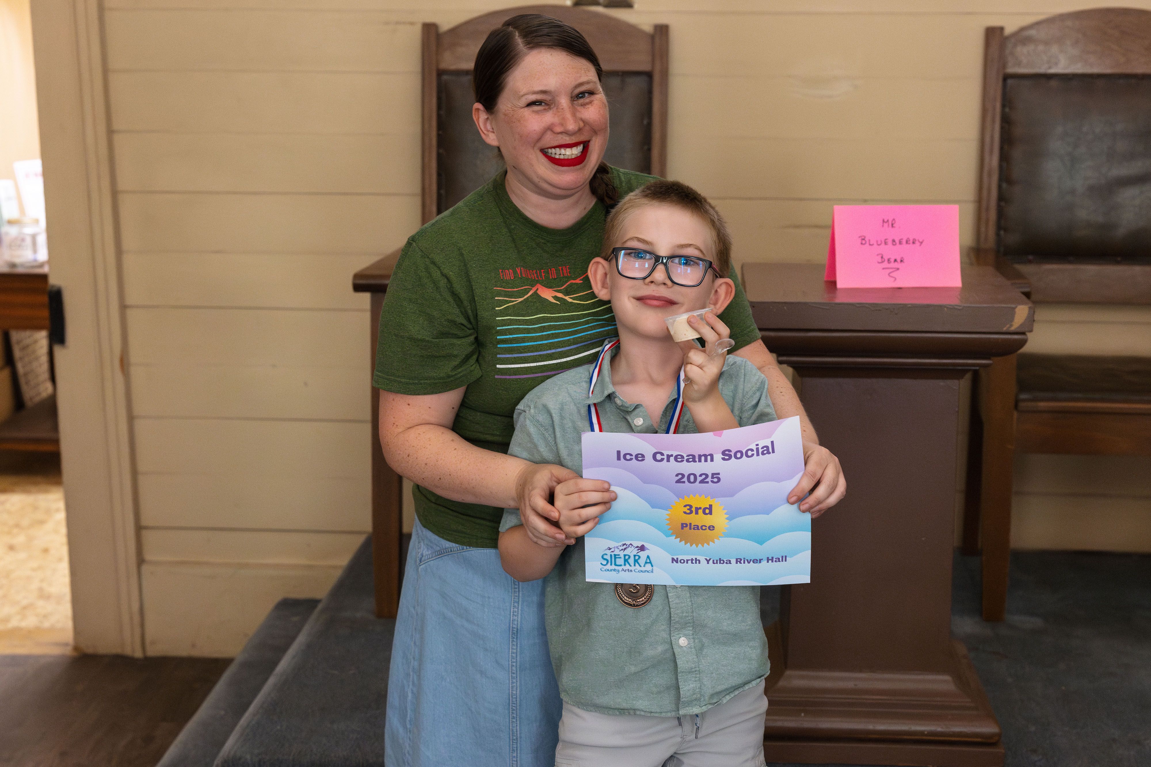 Theresa and Euan Haddow accept third place for Oreo ice cream.