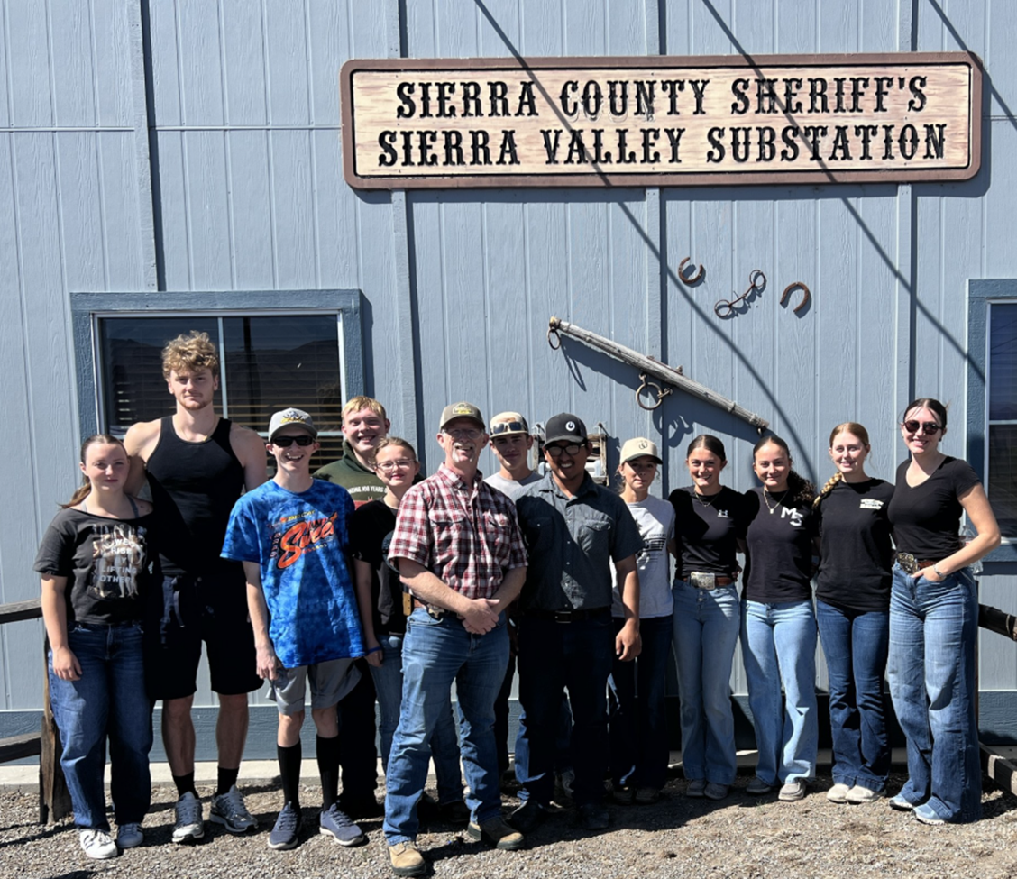 Sheriff Fisher with Loyalton FFA students. Credit: Sierra County Sheriff’s Office.