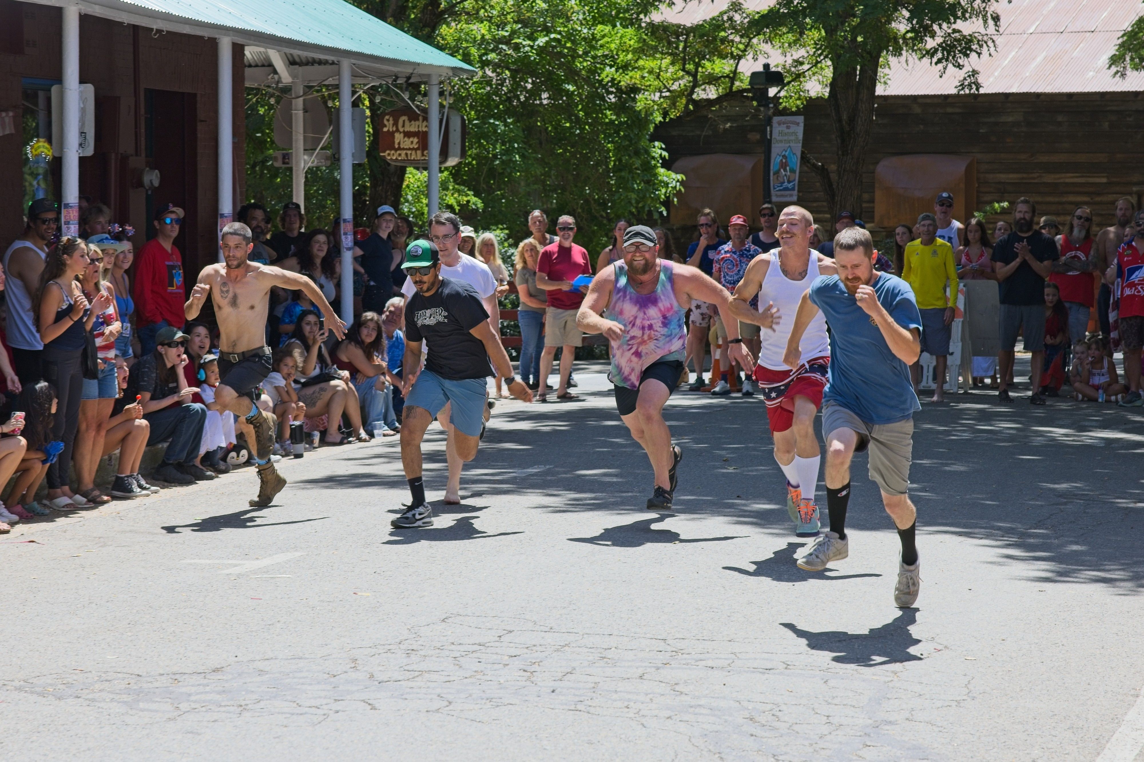 Mens’ 30- to 40-year-old race.