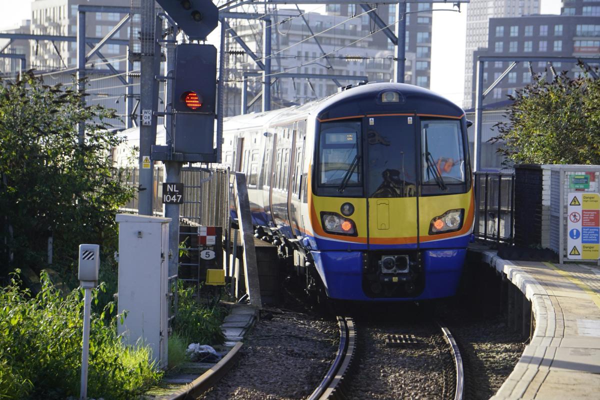 Surrey Quays opens new step-free station entrance