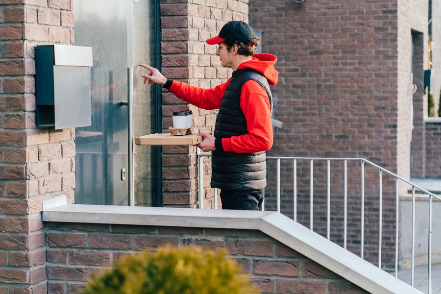 Travailler l'été quand on est mineur - quels secteurs recrutent