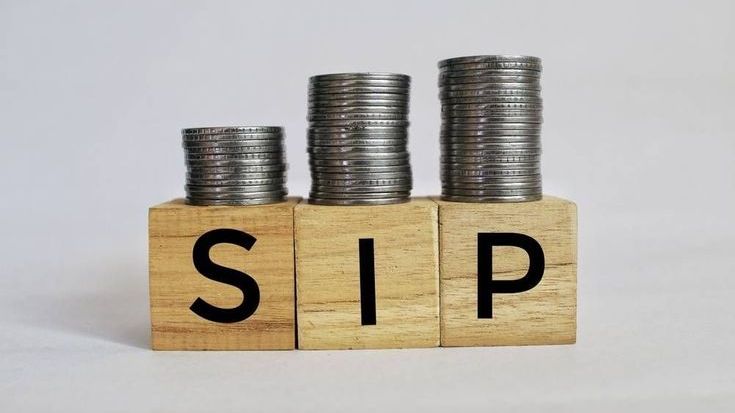 Lumpsum vs SIP: Which Investment Strategy is Right for You?