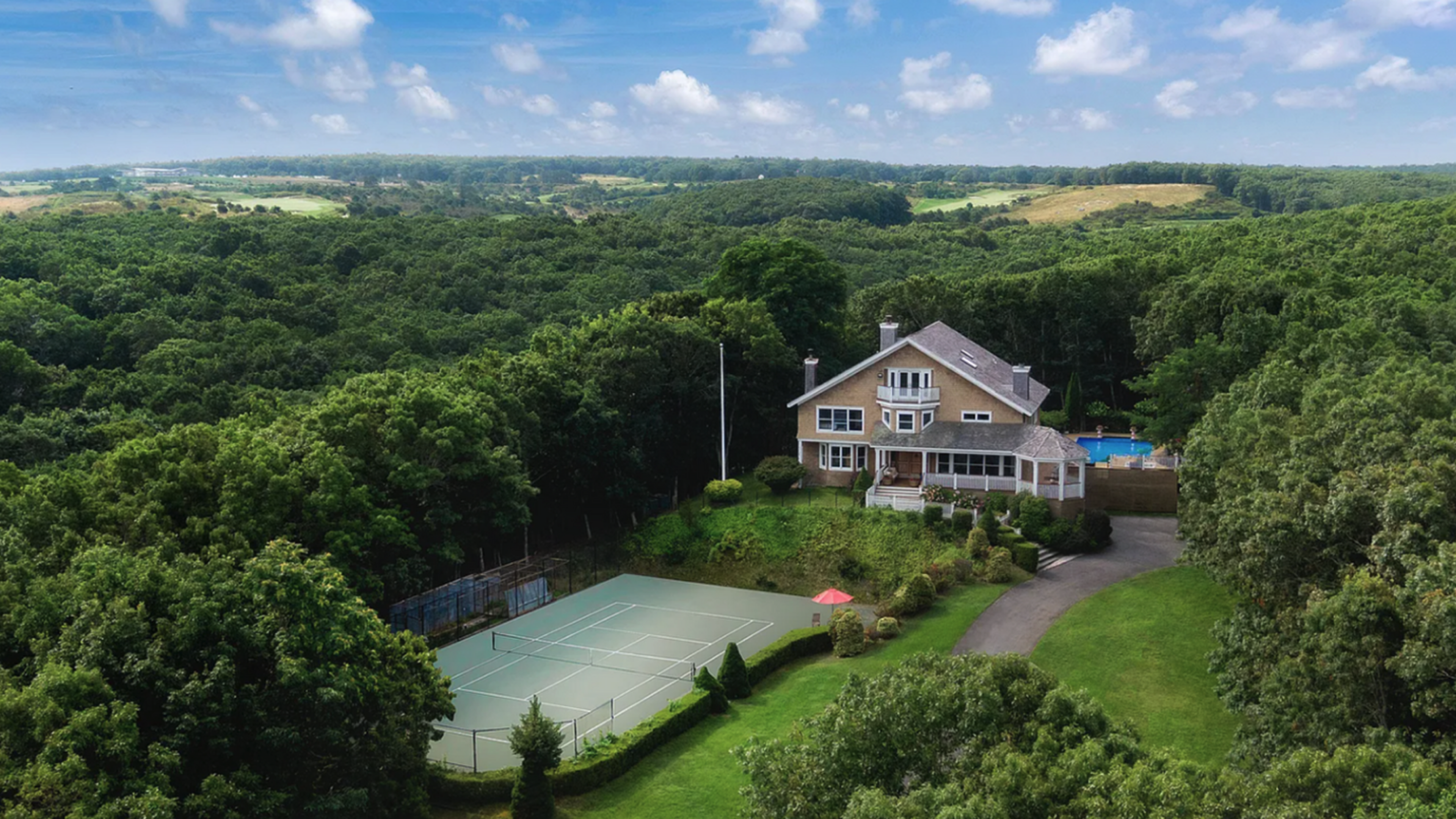 An aerial view of a single-family development Mid-Atlantic completed in Sag Harbor, NY