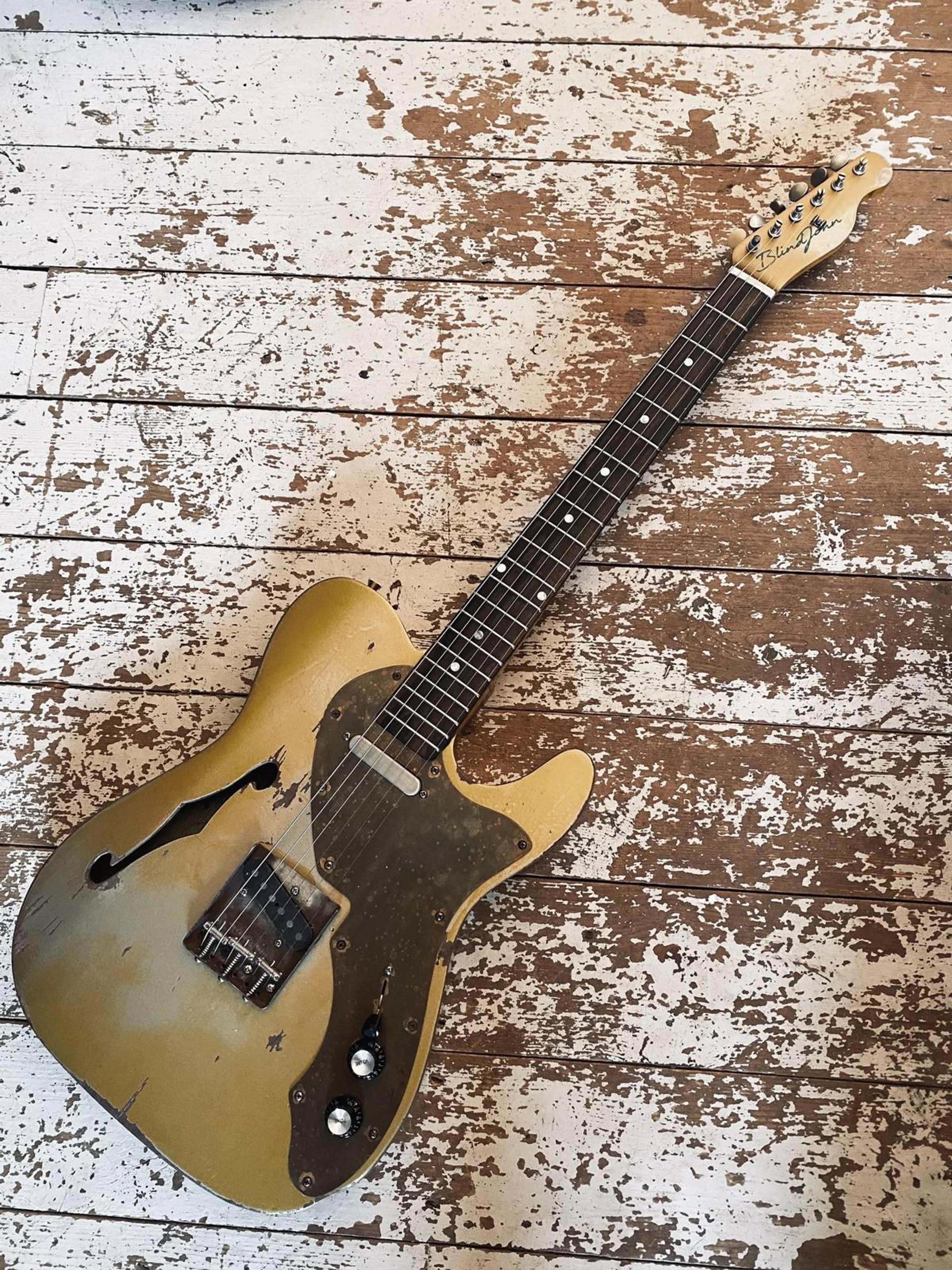 The Thickline by Blind John's Guitars