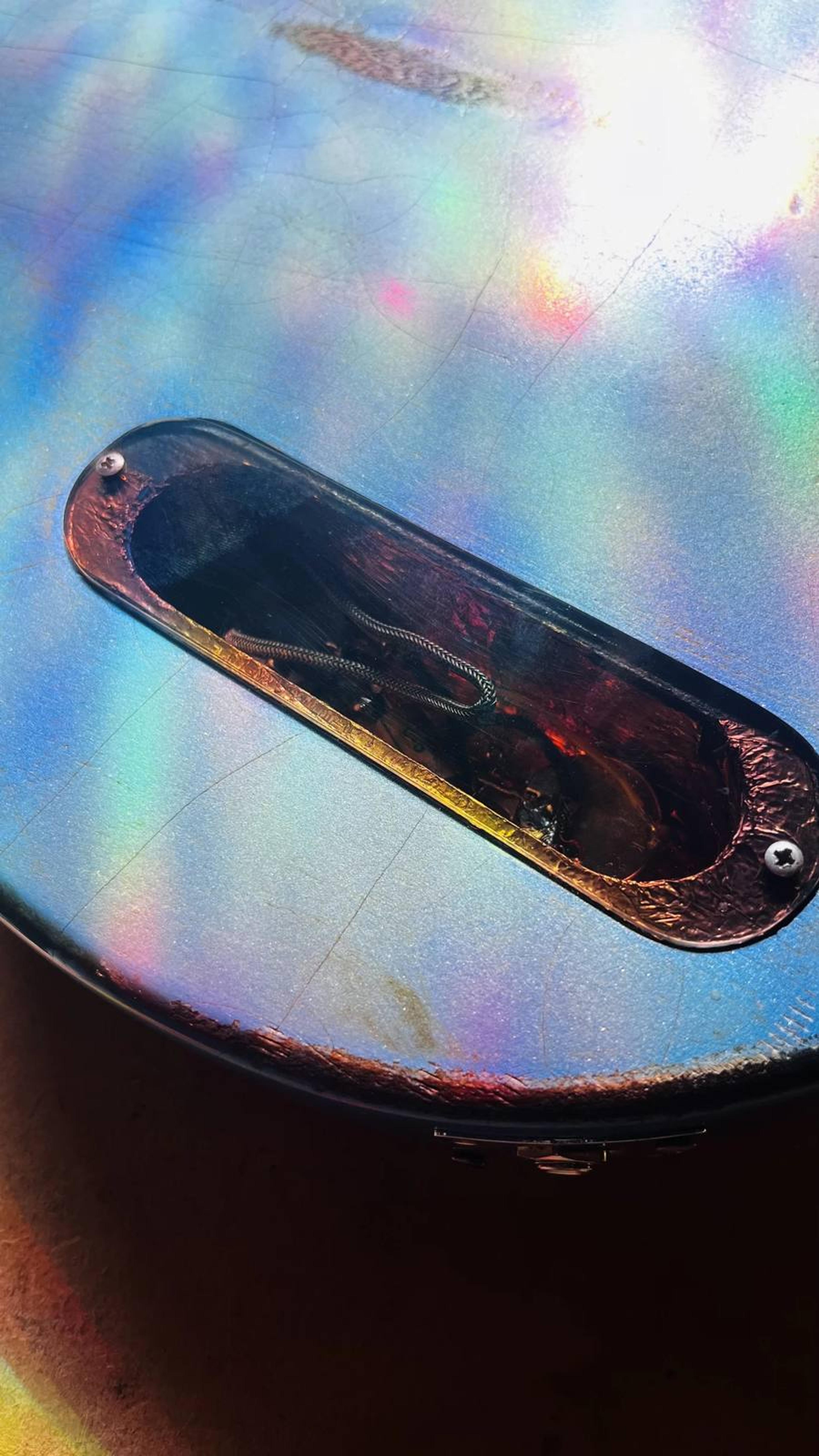 The Rebel no 7 in Pelham Blue - transparent access panel