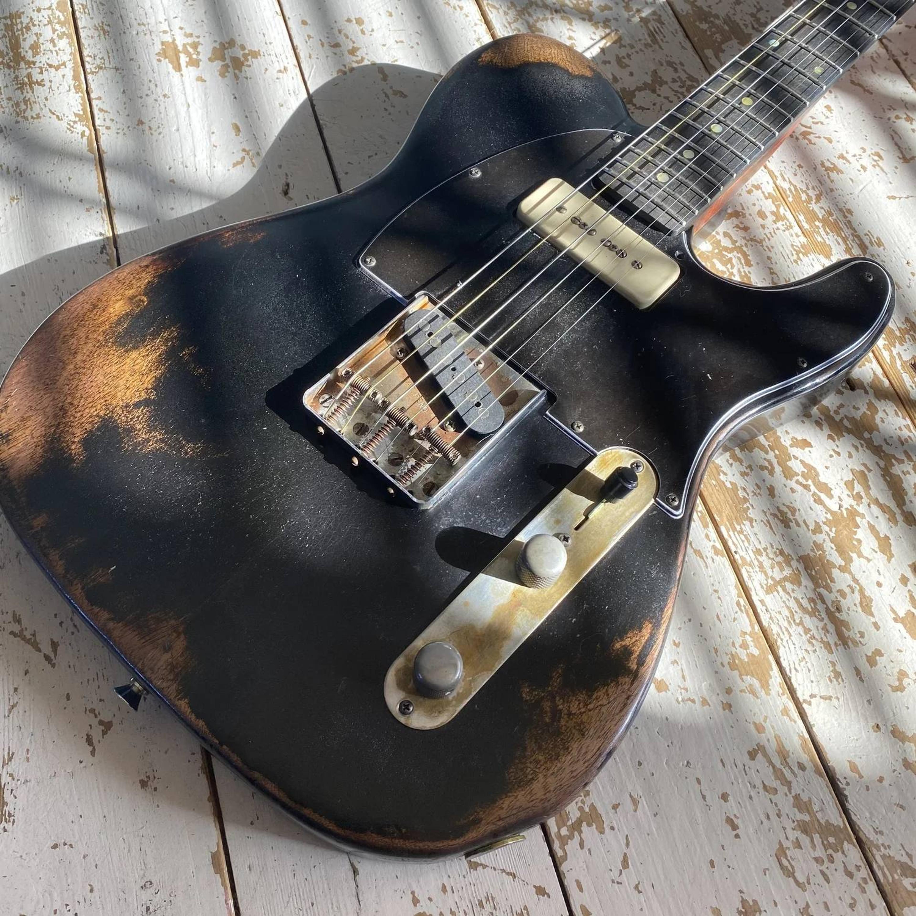 The Crow - Black on black relic telecaster - Body