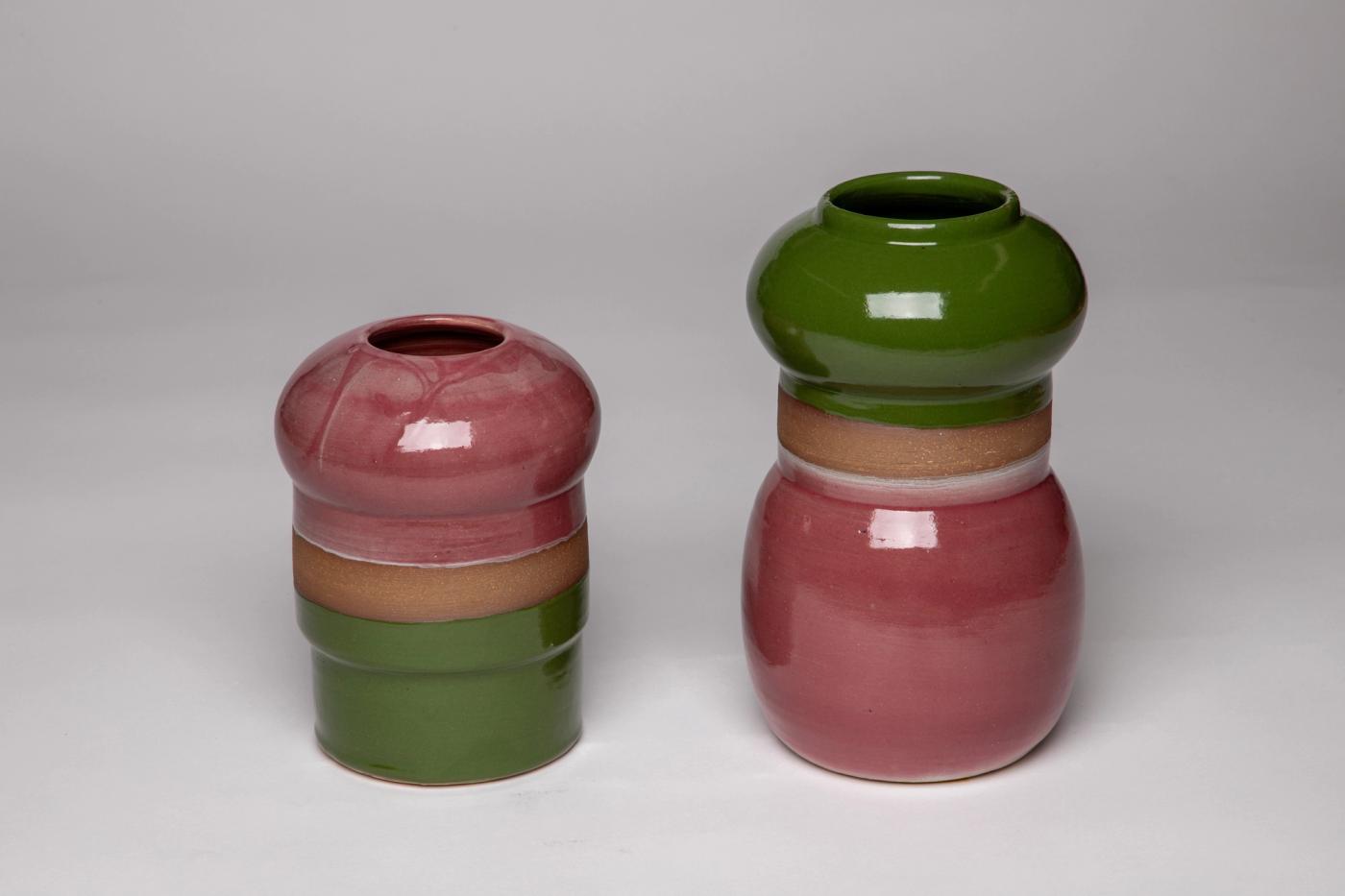 Set of two medium pots, porcelanous stoneware